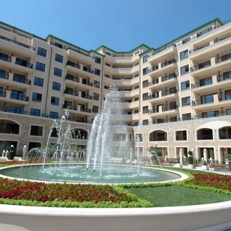 Family With Sea View & Pool In Zlatna Kotva Апартаменты Варна