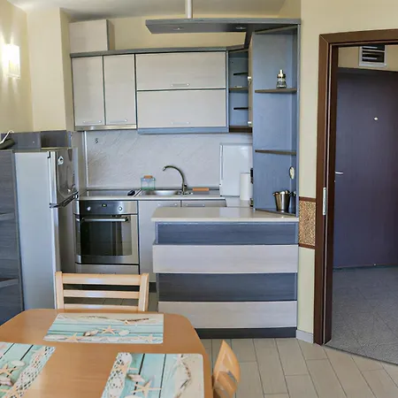 Family With Sea View & Pool In Zlatna Kotva Апартаменты Варна